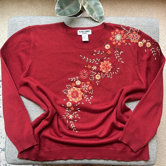 90s Vintage Embroidered Floral Fall Sweater with beaded detailing, Size: 2X - Picture 3 of 17